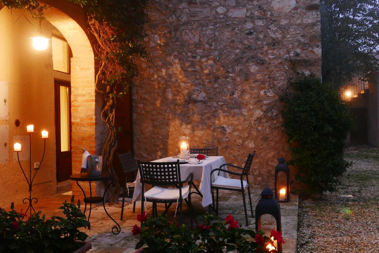 קולה ואל ד'אלזה Agriturismo La Pieve מראה חיצוני תמונה