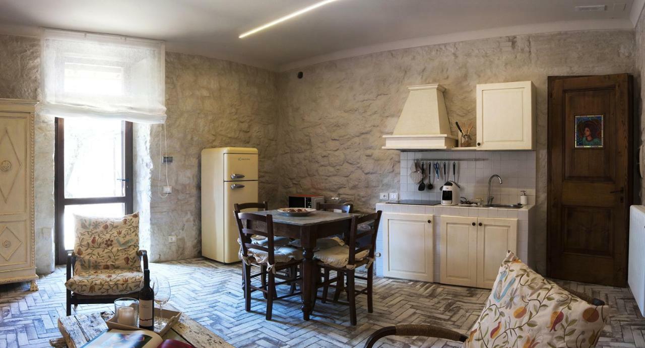 קולה ואל ד'אלזה Agriturismo La Pieve מראה חיצוני תמונה